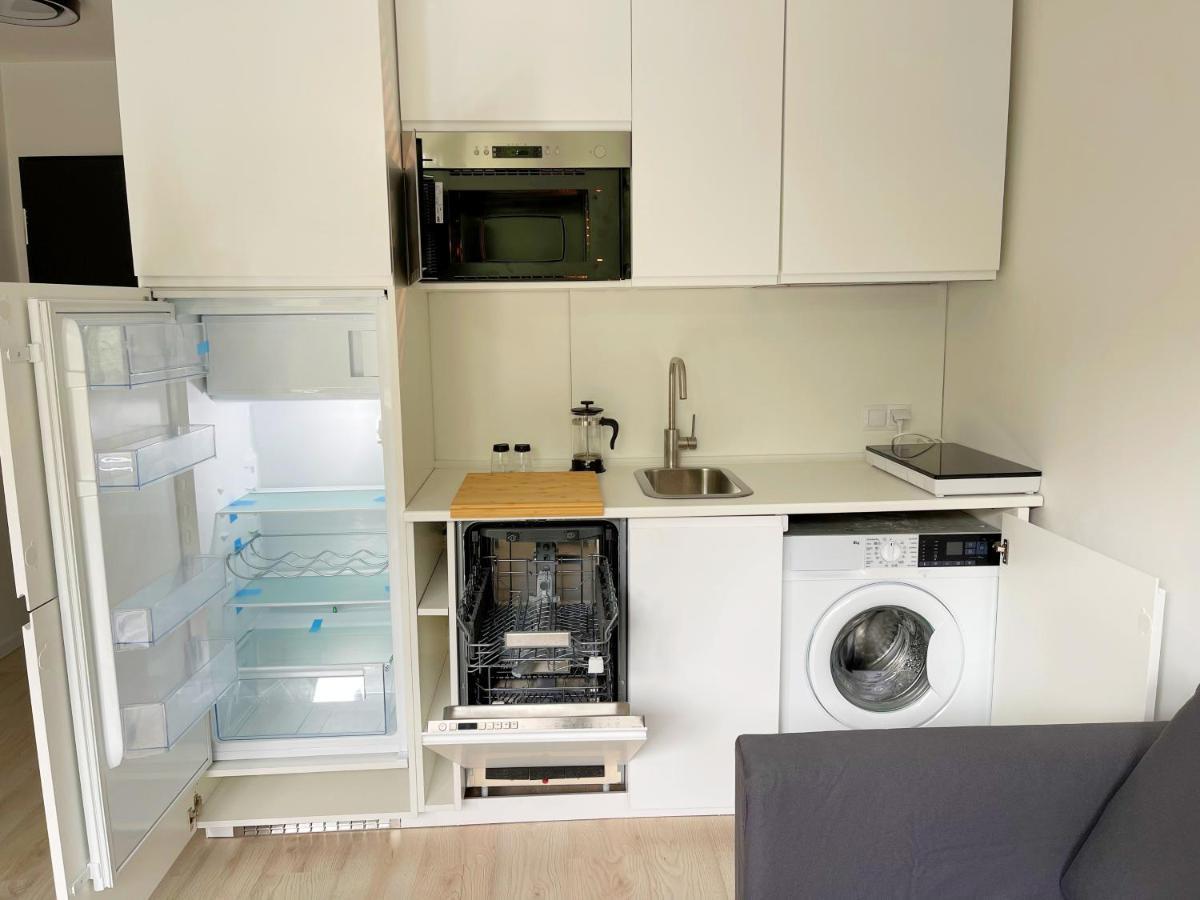 ורשה Batorego 18 - White - 450M Stacja Metra Pola Mokotowskie, 800M Biblioteka Narodowa, 20M Piekny Park Pola Mokotowskie, 800M Do Sgh - Wifi - Smart Tv - Good Apartments מראה חיצוני תמונה