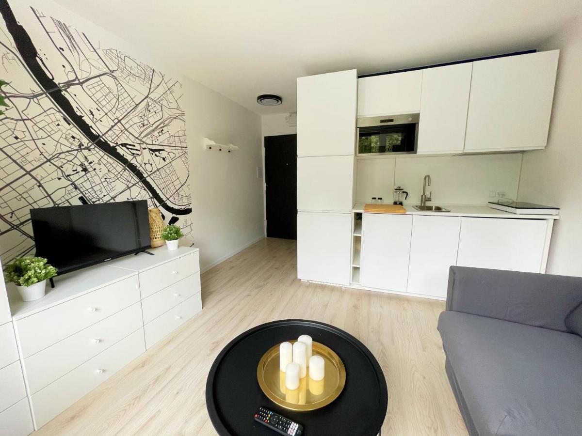 ורשה Batorego 18 - White - 450M Stacja Metra Pola Mokotowskie, 800M Biblioteka Narodowa, 20M Piekny Park Pola Mokotowskie, 800M Do Sgh - Wifi - Smart Tv - Good Apartments מראה חיצוני תמונה