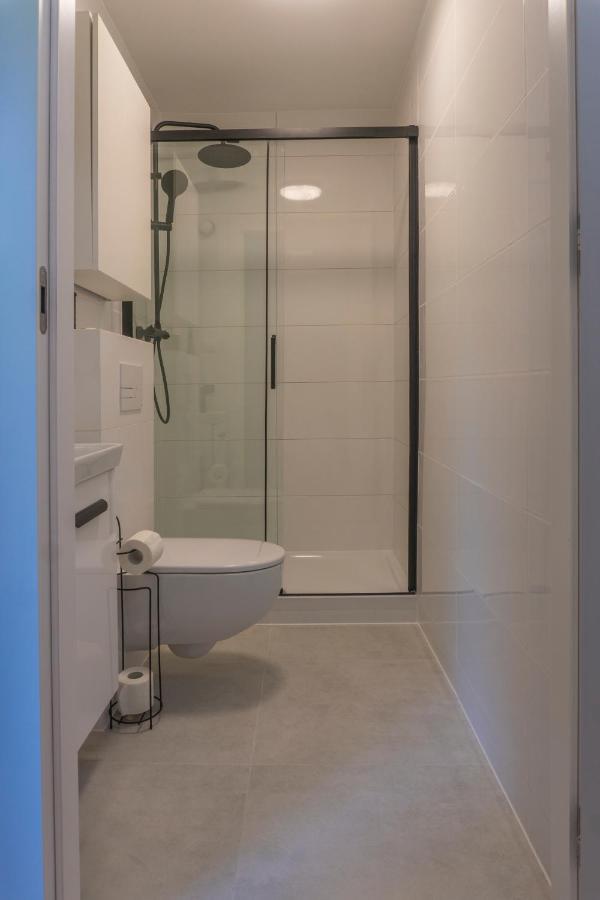 ורשה Batorego 18 - White - 450M Stacja Metra Pola Mokotowskie, 800M Biblioteka Narodowa, 20M Piekny Park Pola Mokotowskie, 800M Do Sgh - Wifi - Smart Tv - Good Apartments מראה חיצוני תמונה